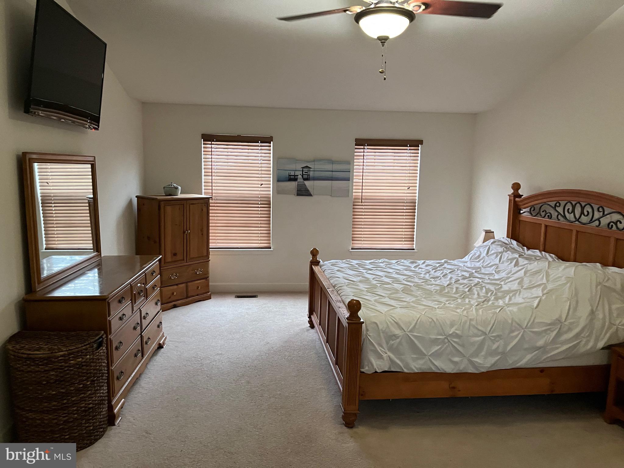 45 Vista Loop Hanover, PA 17331 - Photo 23 of 29 Master Bedroom