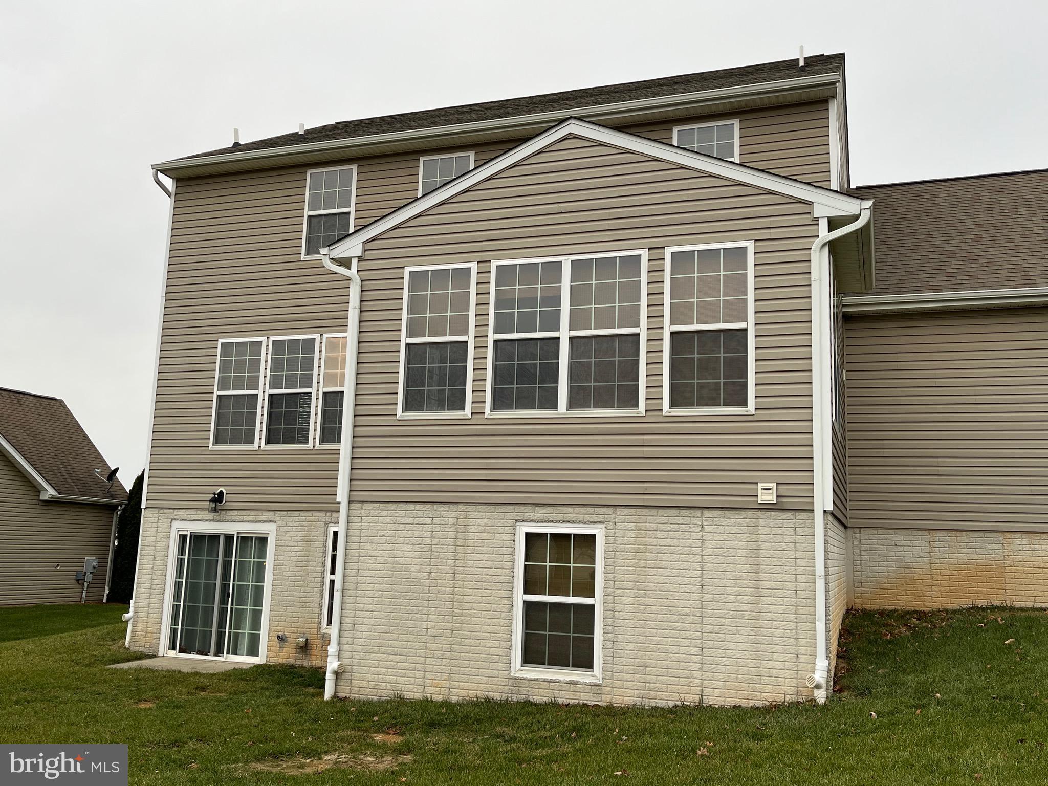 45 Vista Loop Hanover, PA 17331 - Photo 4 of 29 Gallery Image 4
