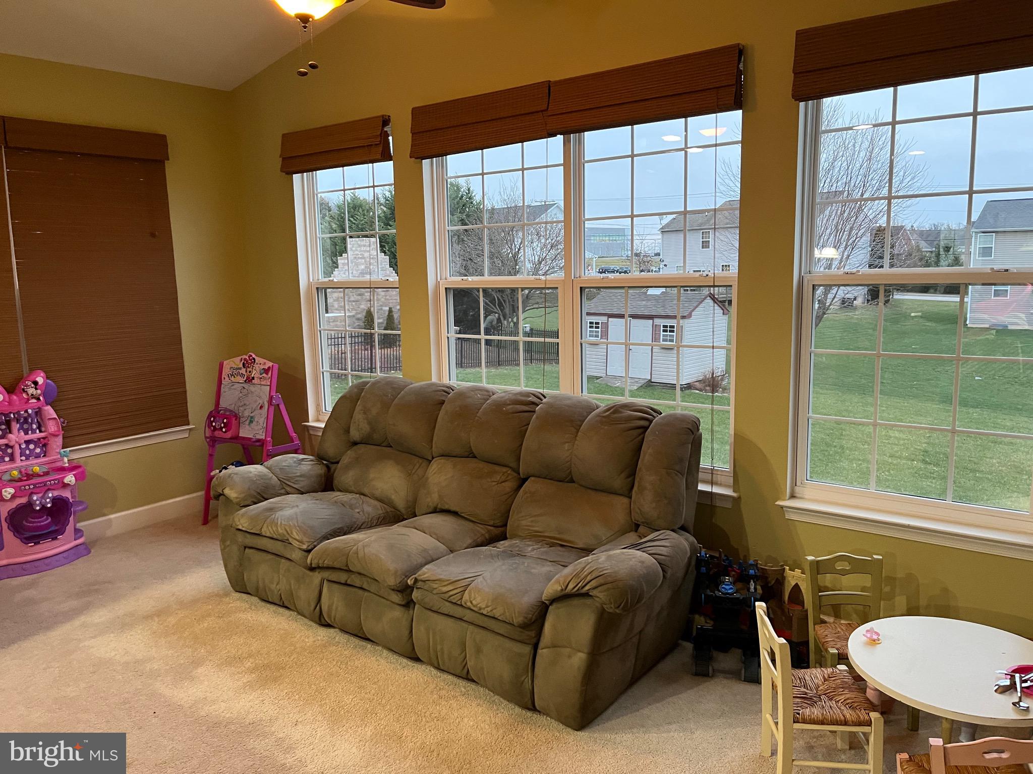 45 Vista Loop Hanover, PA 17331 - Photo 5 of 29 Gallery Image 5