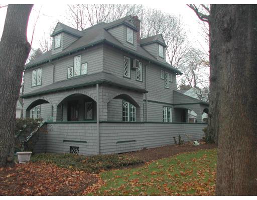 48 Clovelly Road Wellesley, MA 02481 - Photo 2 of 7