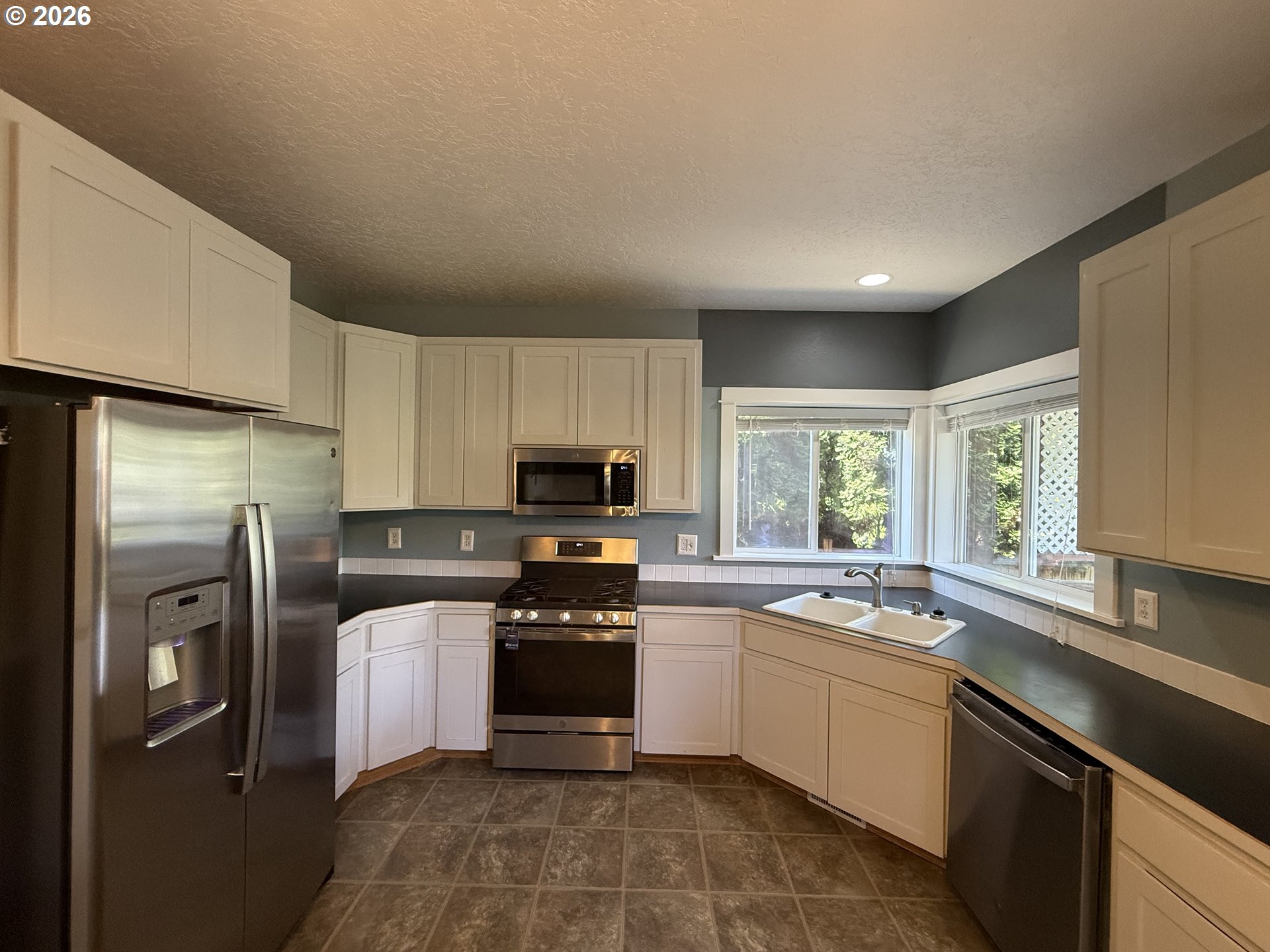 3408 Ambleside Drive Springfield, OR 97477 - Photo 24 of 44