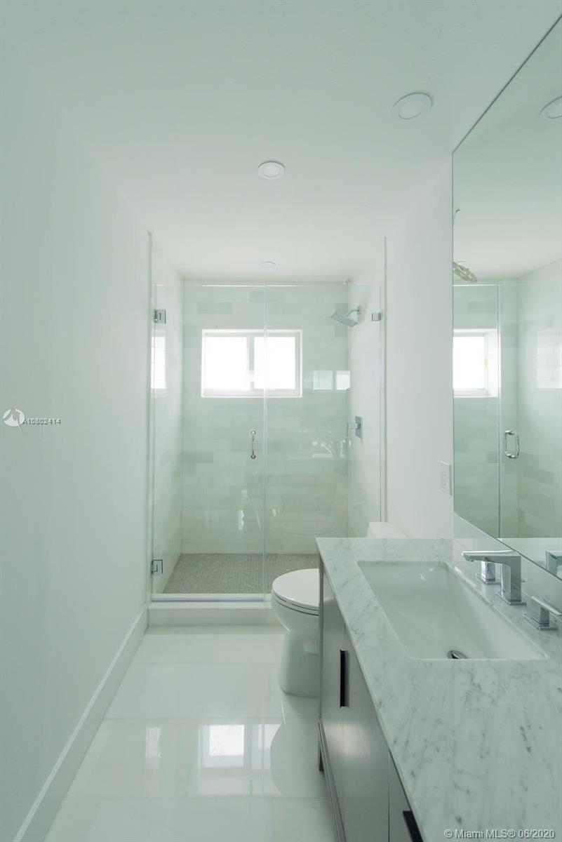 444 Southwest 24th Road Miami, FL 33129 - Photo 5 of 21