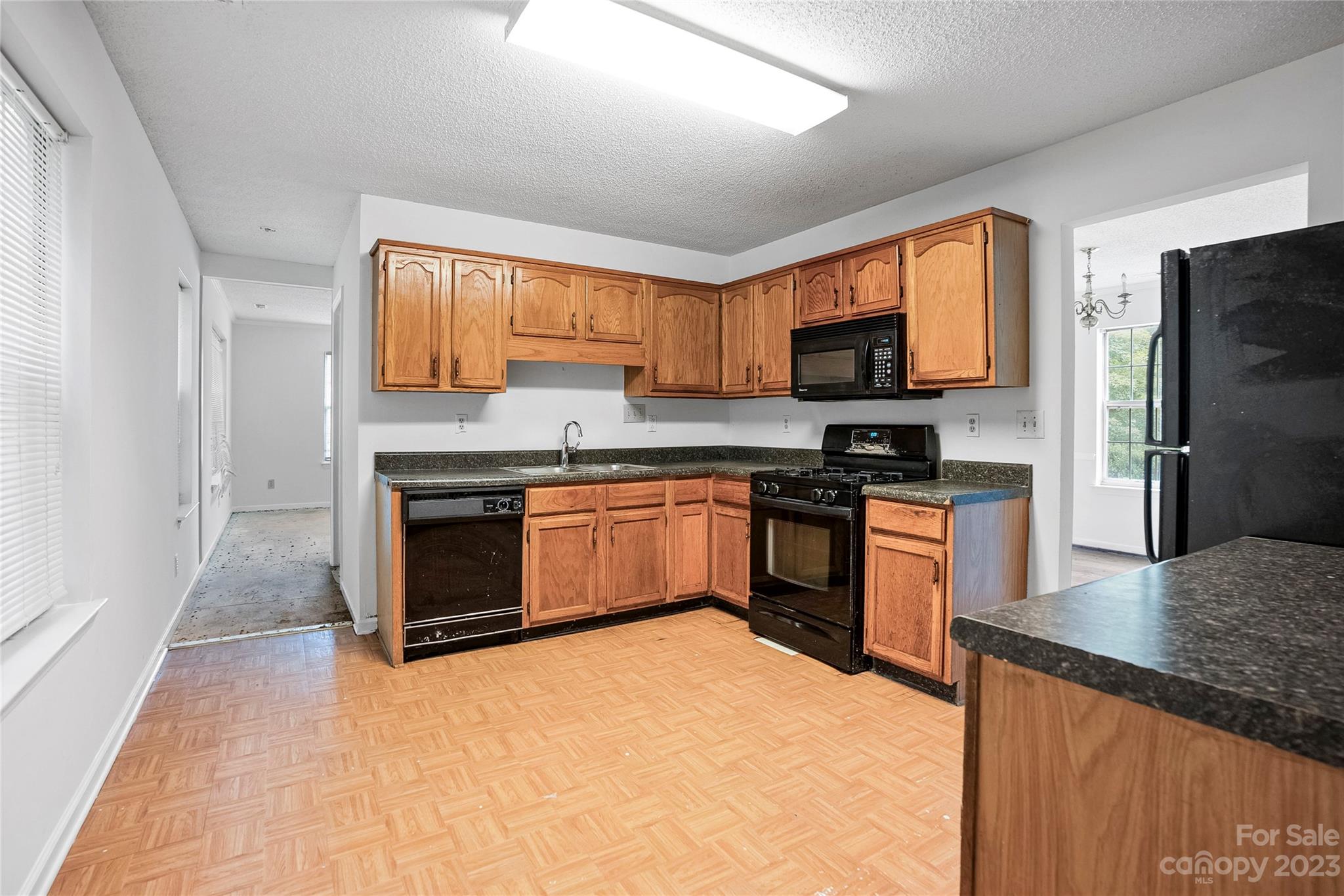 6006 Running Deer Road Charlotte, NC 28214 - Photo 11 of 23 Gallery Image 11