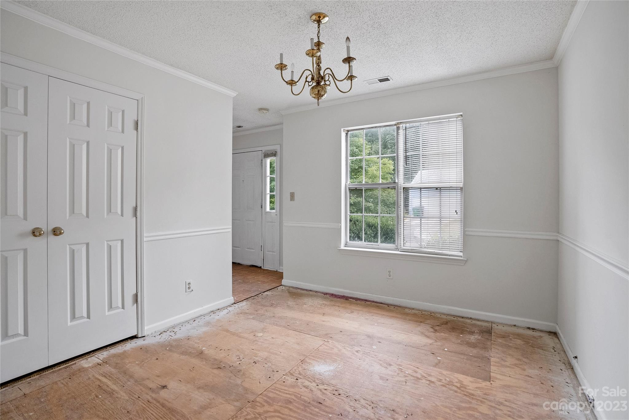 6006 Running Deer Road Charlotte, NC 28214 - Photo 5 of 23 Gallery Image 5
