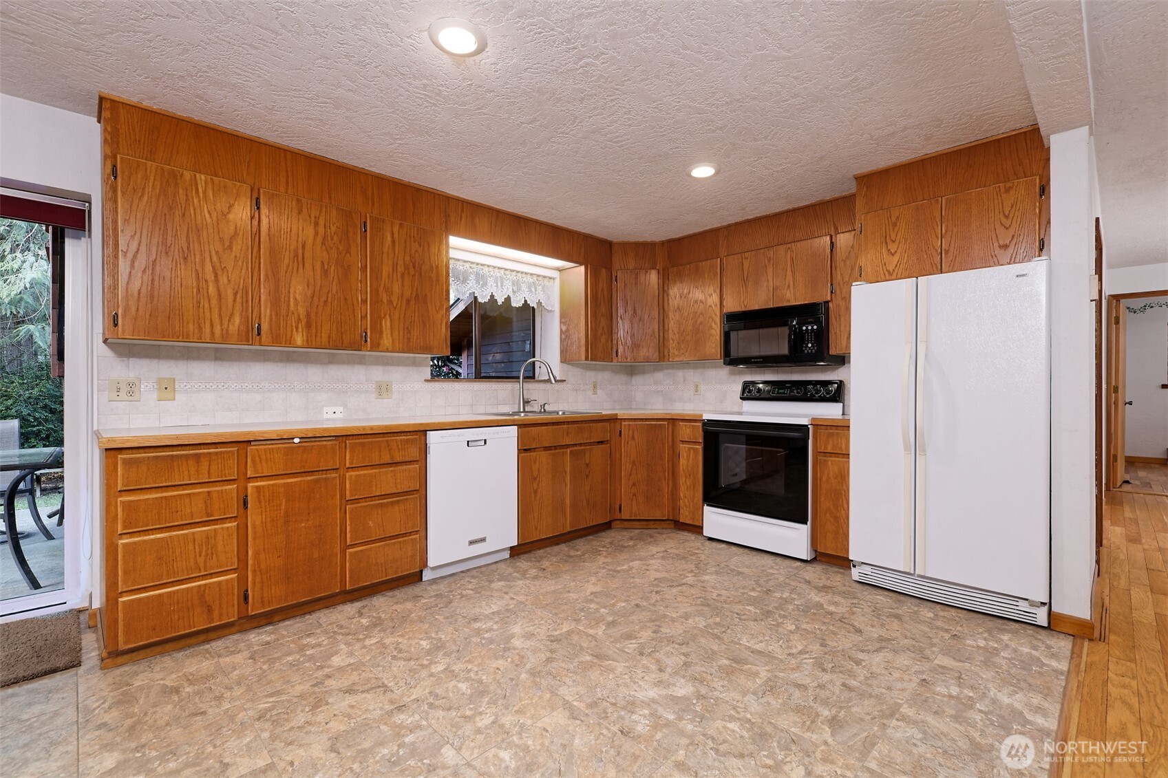 6041 East Agate Road Shelton, WA 98584 - Photo 11 of 40