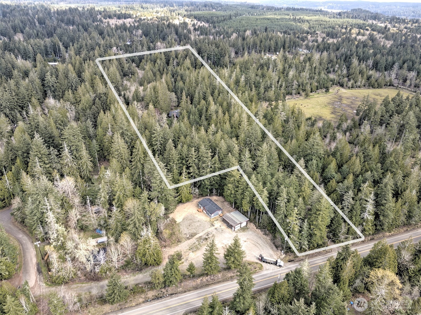 6041 East Agate Road Shelton, WA 98584 - Photo 2 of 40
