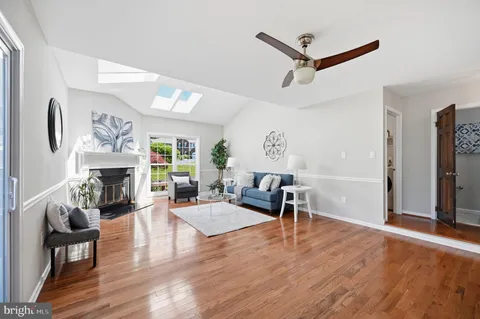 $1,399,900 | 8401 Cardinal Glen Court, Vienna, VA 22182