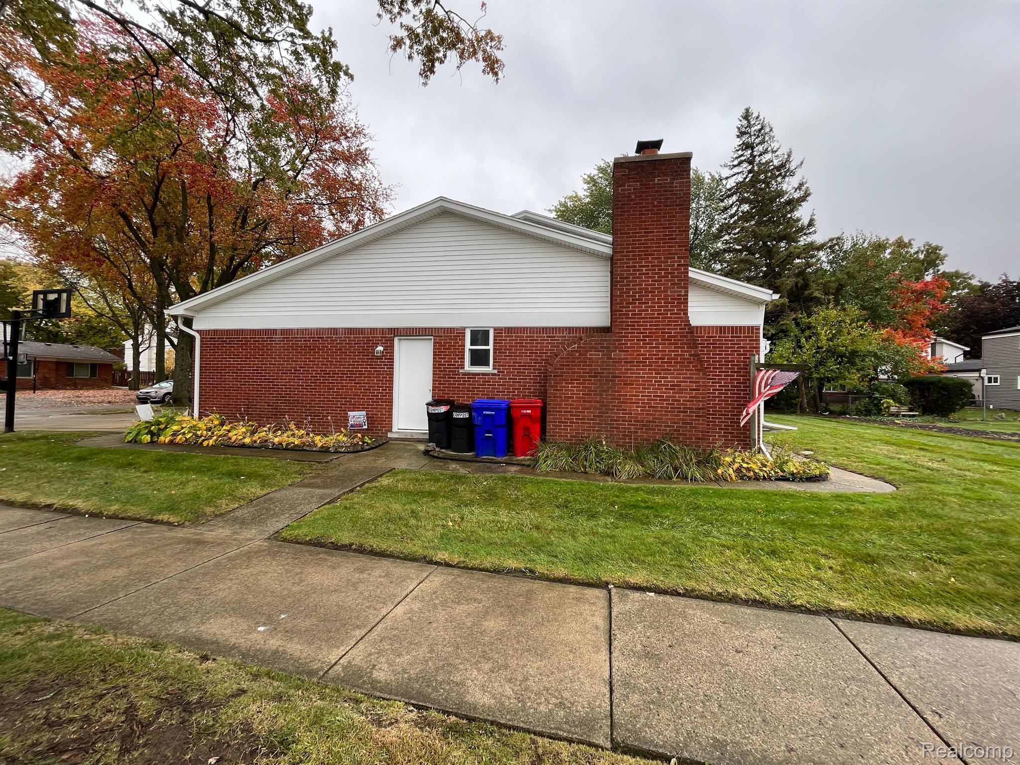 32487 Woody Road Fraser, MI 48026 - Photo 5 of 63 Gallery Image 5