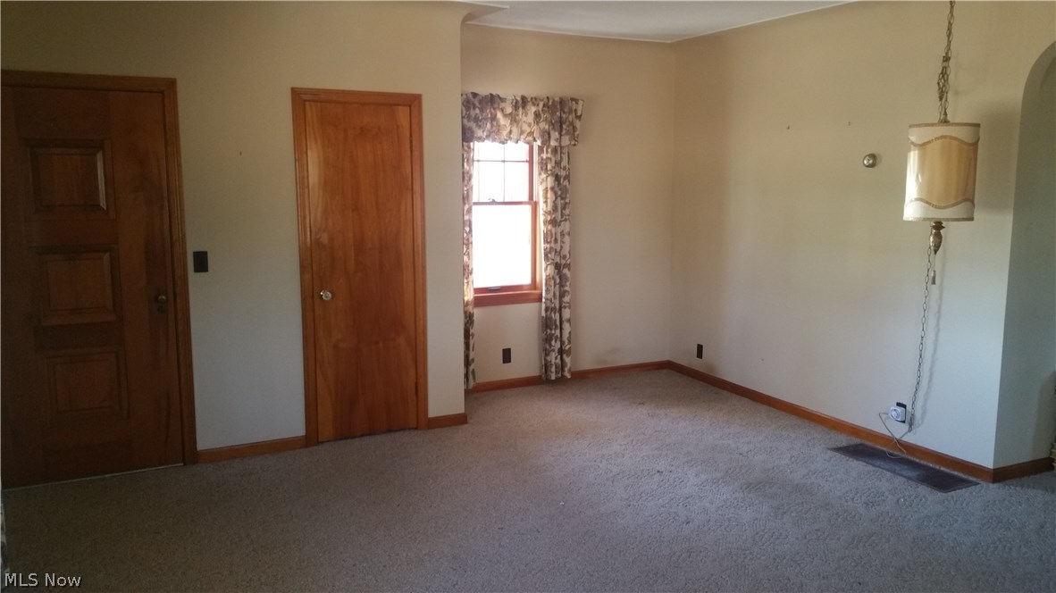 11058 West Ridge Road Elyria, OH 44035 - Photo 6 of 23 Gallery Image 6
