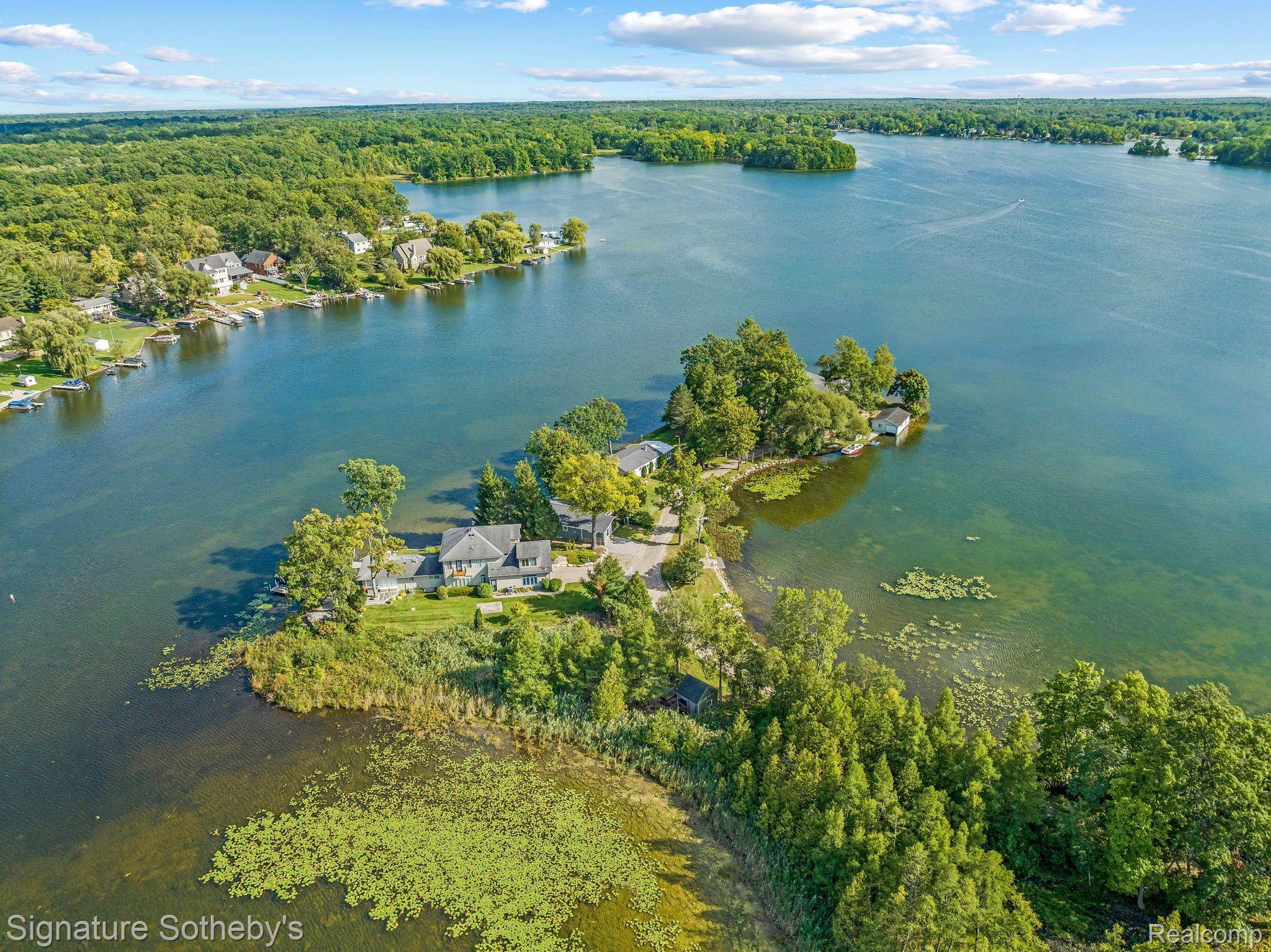544 Deerpoint Road Leonard, MI 48367 - Photo 32 of 43 Gallery Image 32