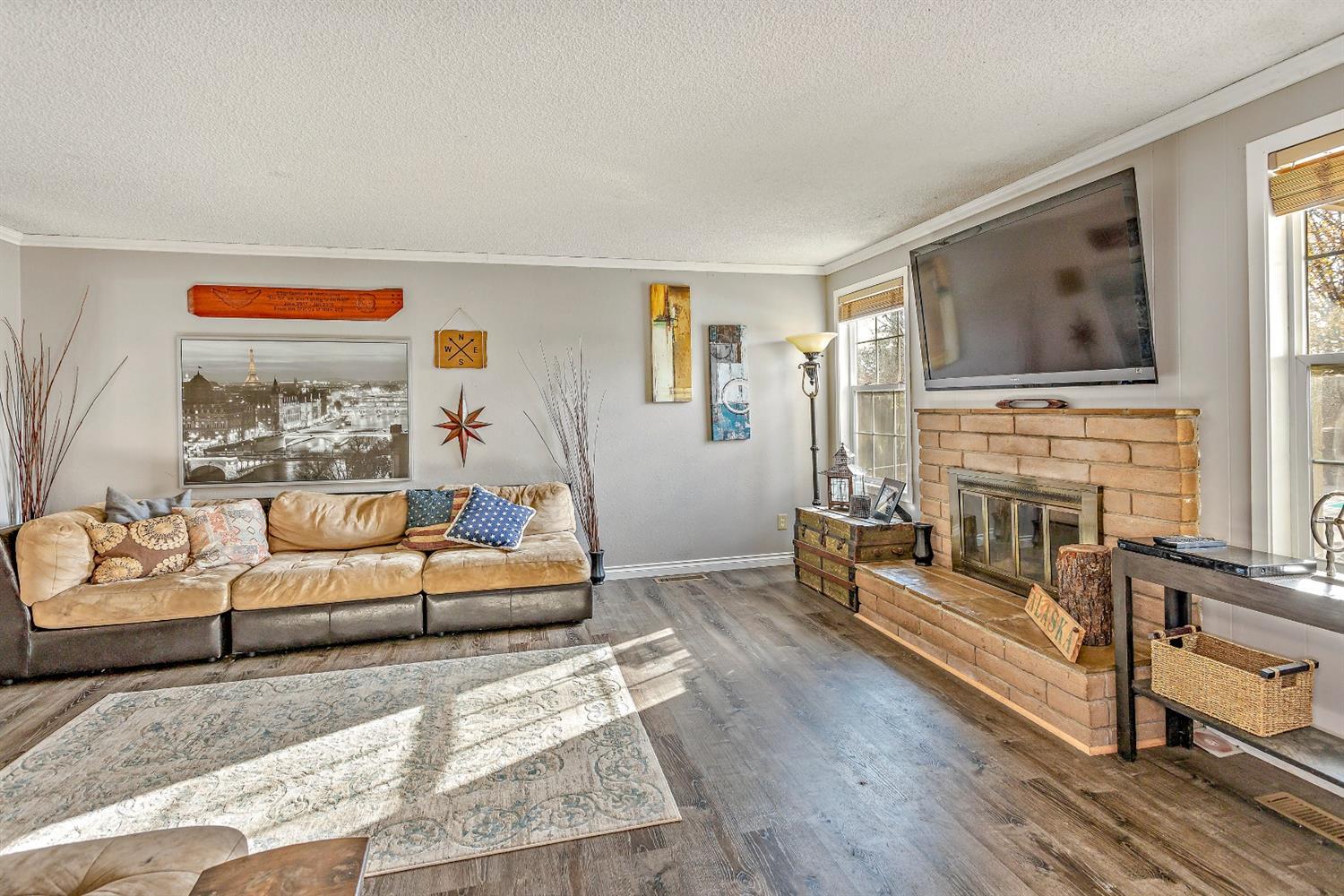 2238 Delta Waters Road Medford, OR 97504 - Photo 9 of 23 Additional Photo