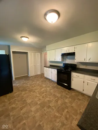 $147,000 | 3560 Bradford Drive, Indianapolis, IN 46221