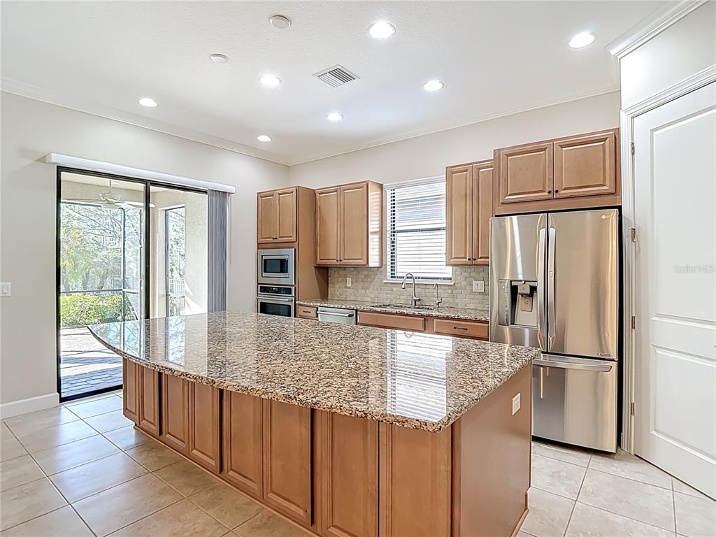 8613 Grand Alberato Road Tampa, FL 33647 - Photo 18 of 56