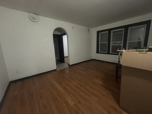 $1,200 | 1832 South 51st Court, Unit 2R, Cicero, IL 60804