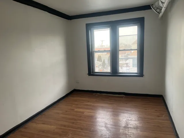 $1,200 | 1832 South 51st Court, Unit 2R, Cicero, IL 60804