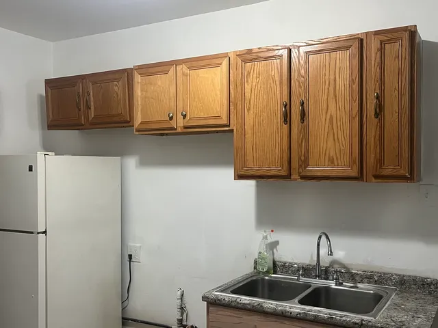 $1,200 | 1832 South 51st Court, Unit 2R, Cicero, IL 60804