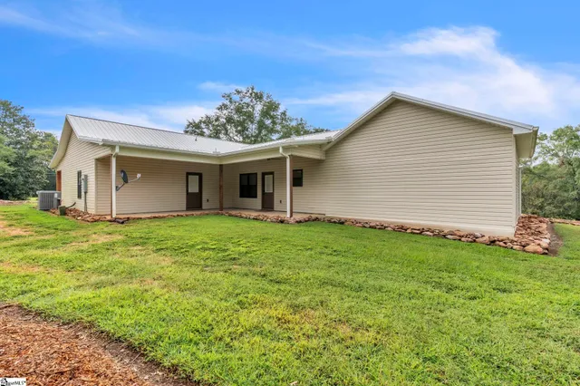 $525,000 | 303 North Norris Drive, Norris, SC 29667