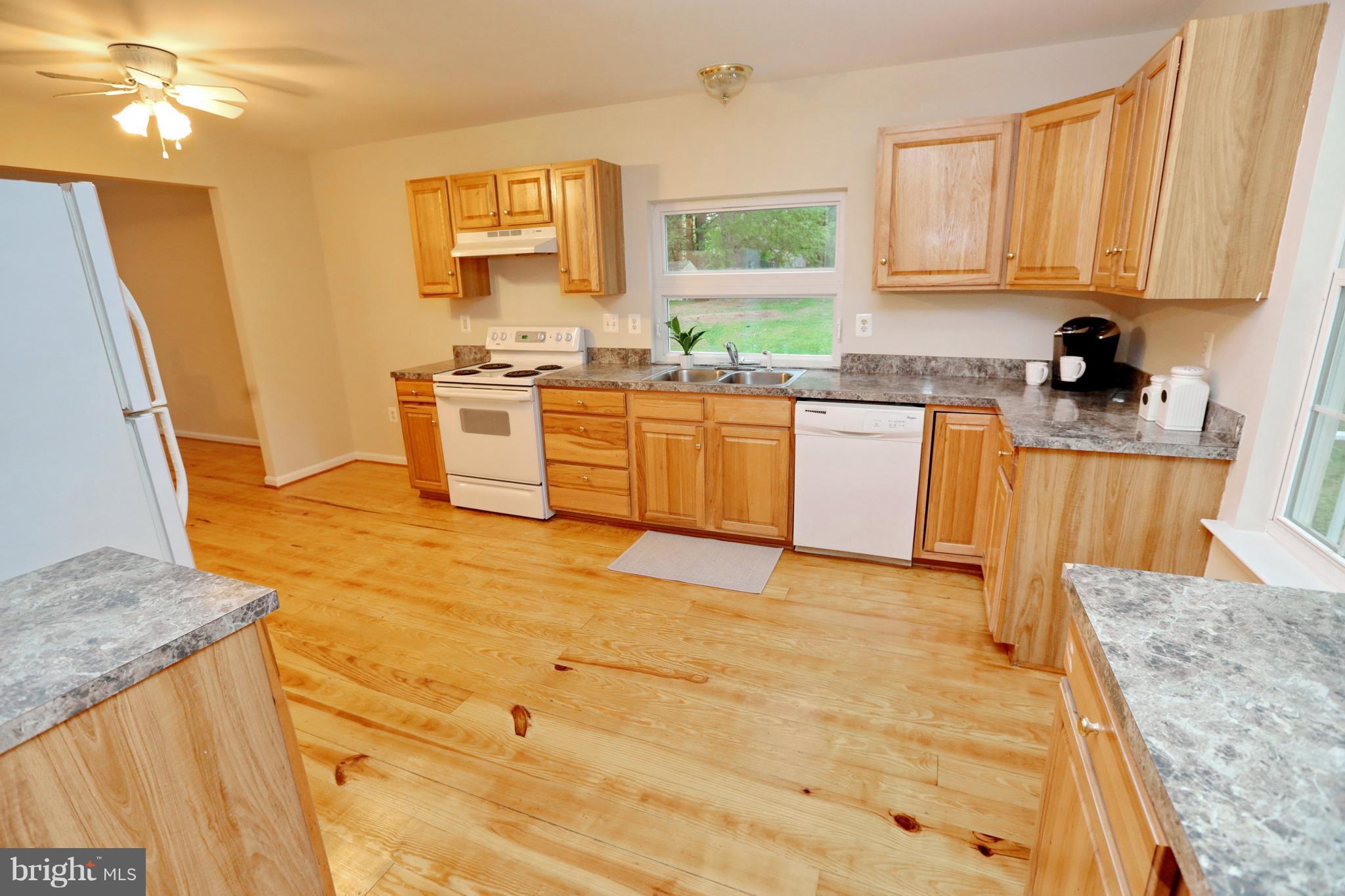 17436 Audrey Road Cobb Island, MD 20625 - Photo 5 of 30 Kitchen