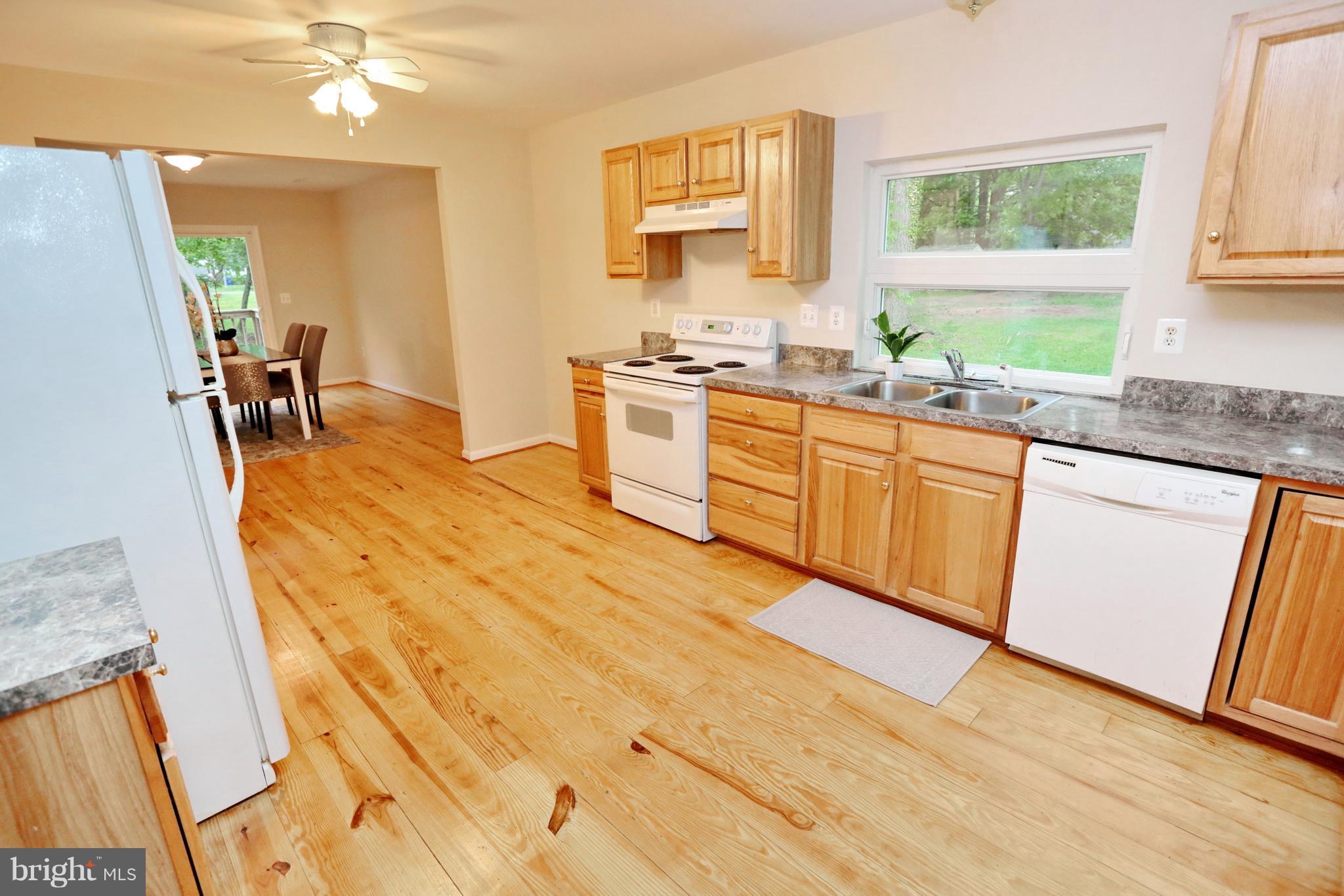 17436 Audrey Road Cobb Island, MD 20625 - Photo 6 of 30 Kitchen