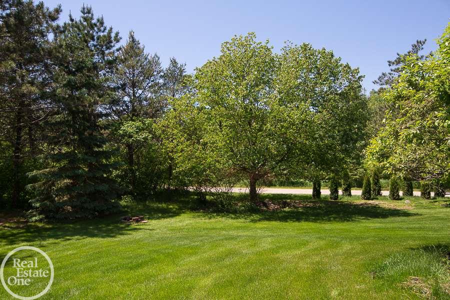 3240 Landview Drive Rochester, MI 48306 - Photo 28 of 31