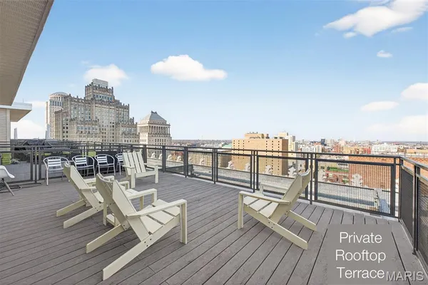 $585,000 | 915 Olive Street, Unit 1605, St. Louis, MO 63101