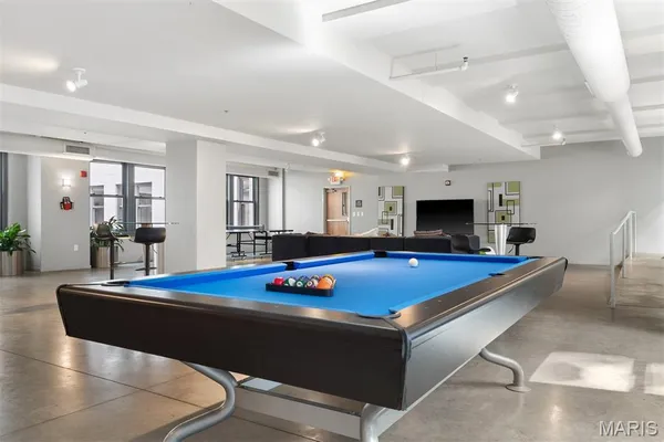 $585,000 | 915 Olive Street, Unit 1605, St. Louis, MO 63101
