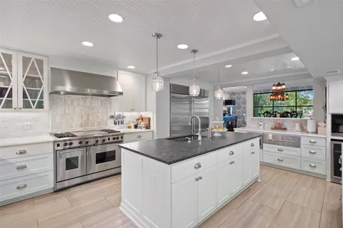 $6,500,000 | 1411 West 10th Street, Austin, TX 78703