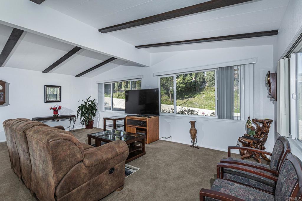 275 South Worthington Street, Unit SPC 48 Spring Valley, CA 91977 - Photo 12 of 47 Living Room