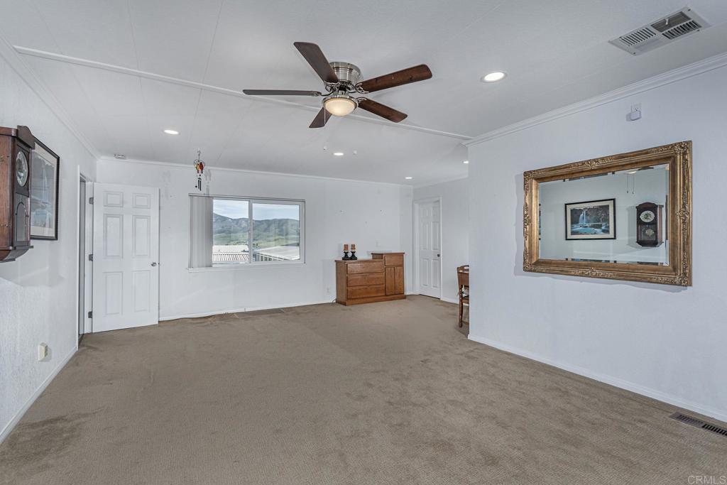 275 South Worthington Street, Unit SPC 48 Spring Valley, CA 91977 - Photo 16 of 47 Den/Family/Great Room