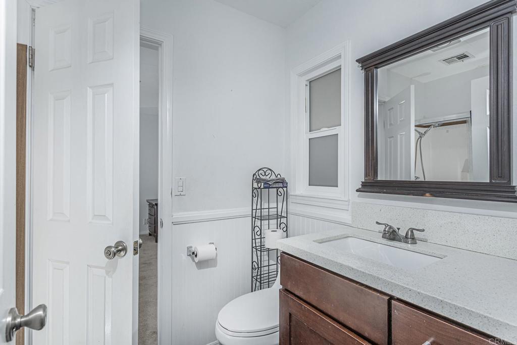 275 South Worthington Street, Unit SPC 48 Spring Valley, CA 91977 - Photo 22 of 47 2nd/Guest Bathroom