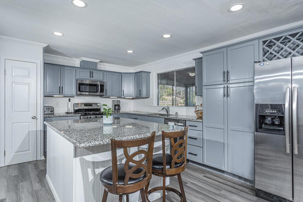 275 South Worthington Street, Unit SPC 48 Spring Valley, CA 91977 - Photo 9 of 47 Kitchen