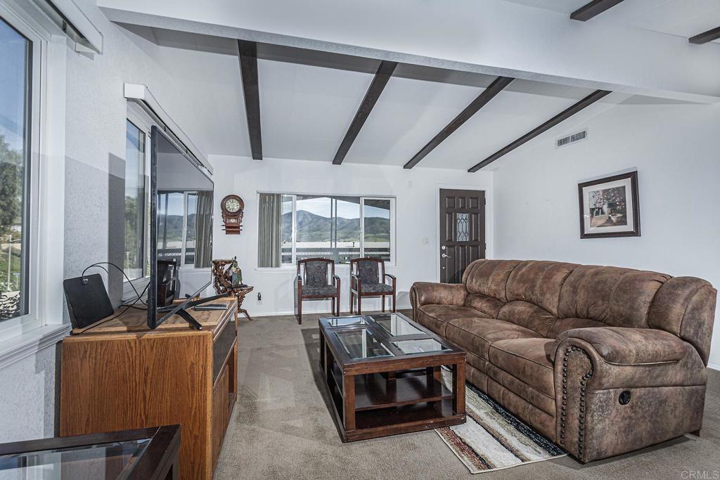 275 South Worthington Street, Unit SPC 48 Spring Valley, CA 91977 - Photo 10 of 47 Living Room