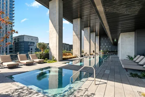 a dinning table and chairs in the patio
