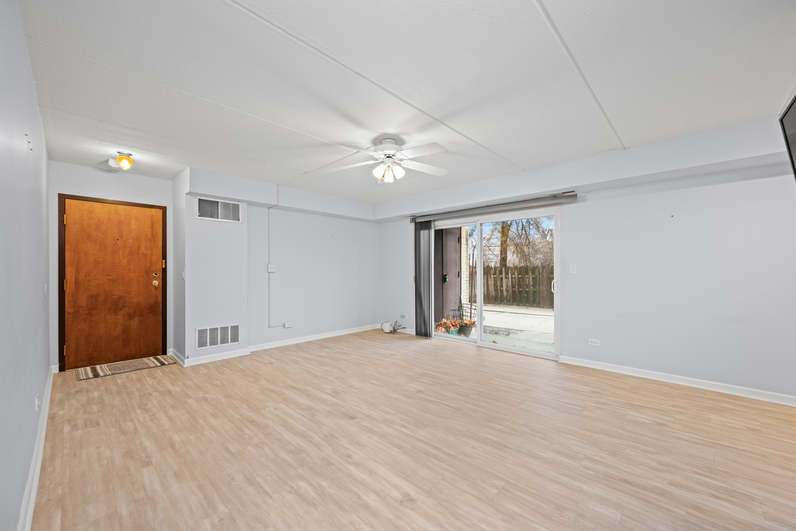 810 North River Road, Unit 1C Mount Prospect, IL 60056 - Photo 4 of 15