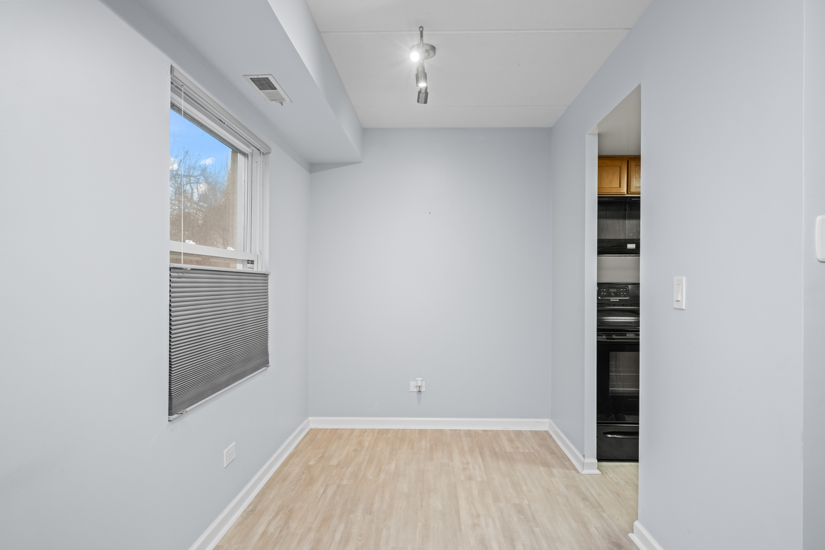 810 North River Road, Unit 1C Mount Prospect, IL 60056 - Photo 6 of 15