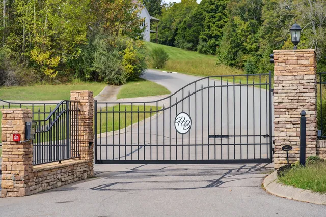 $619,900 | 4100 Ironwood Drive, Greenbrier, TN 37073