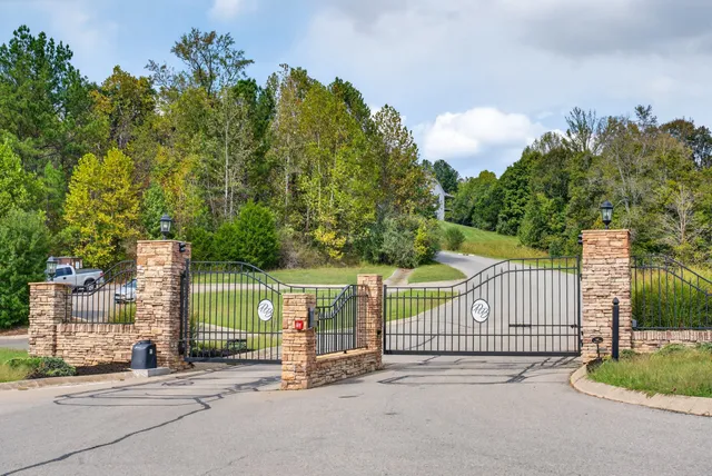 $619,900 | 4100 Ironwood Drive, Greenbrier, TN 37073