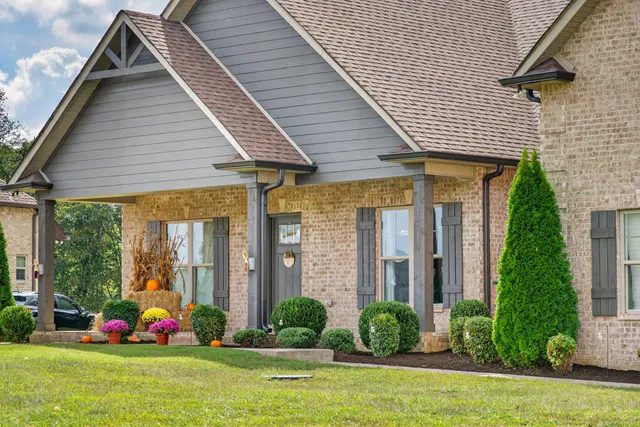 $619,900 | 4100 Ironwood Drive, Greenbrier, TN 37073