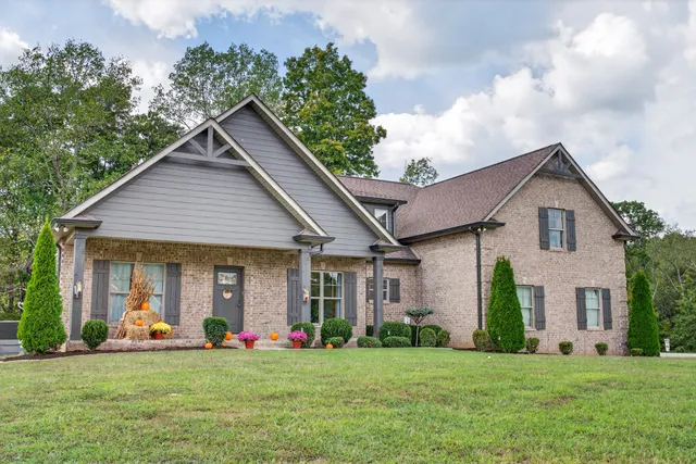 $619,900 | 4100 Ironwood Drive, Greenbrier, TN 37073