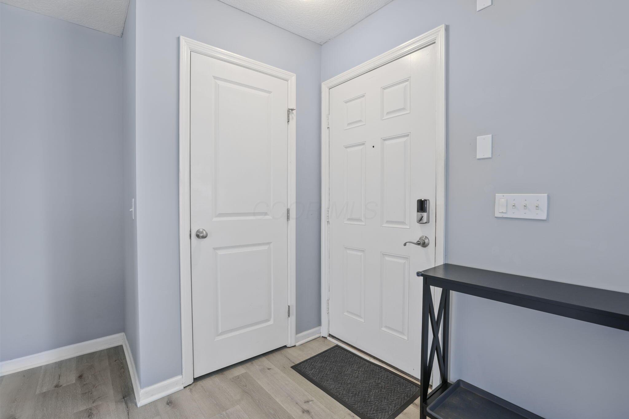 6310 Wagtail Road, Unit 6 Columbus, OH 43230 - Photo 10 of 69 10-web-or-mls-0D3A0677