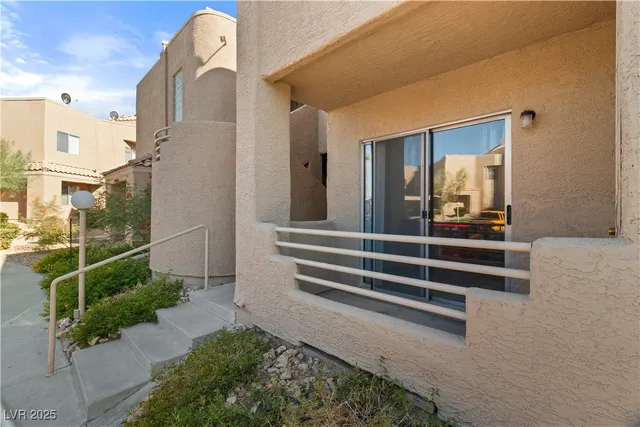 $145,000 | 2243 Aspen Mirror Way, Unit 102, Laughlin, NV 89029