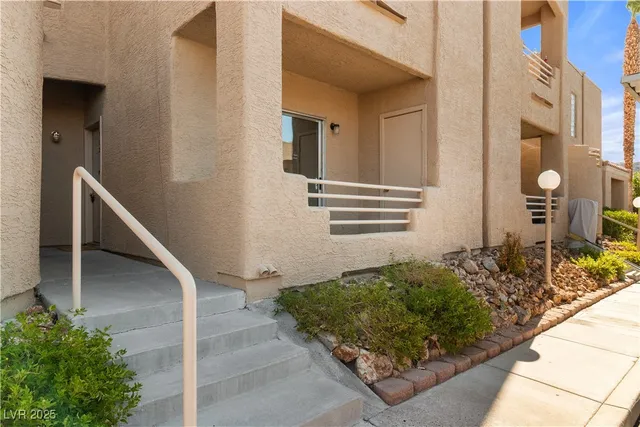 $145,000 | 2243 Aspen Mirror Way, Unit 102, Laughlin, NV 89029