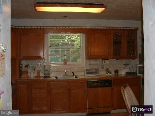 20 Robin Road Holland, PA 18966 - Photo 3 of 4 Gallery Image 3