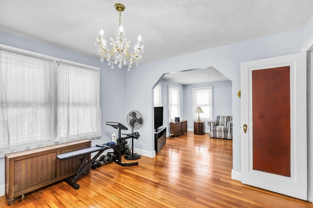 44 Cherrelyn Street Springfield, MA 01104 - Photo 14 of 36