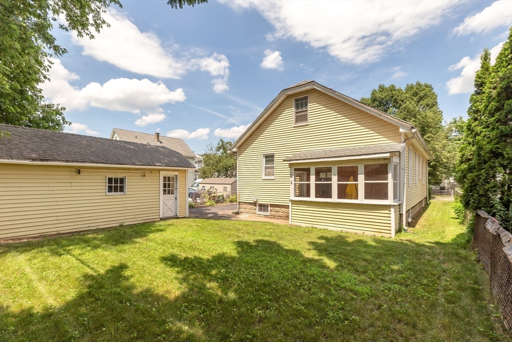 44 Cherrelyn Street Springfield, MA 01104 - Photo 5 of 36 a house view with a outdoor space