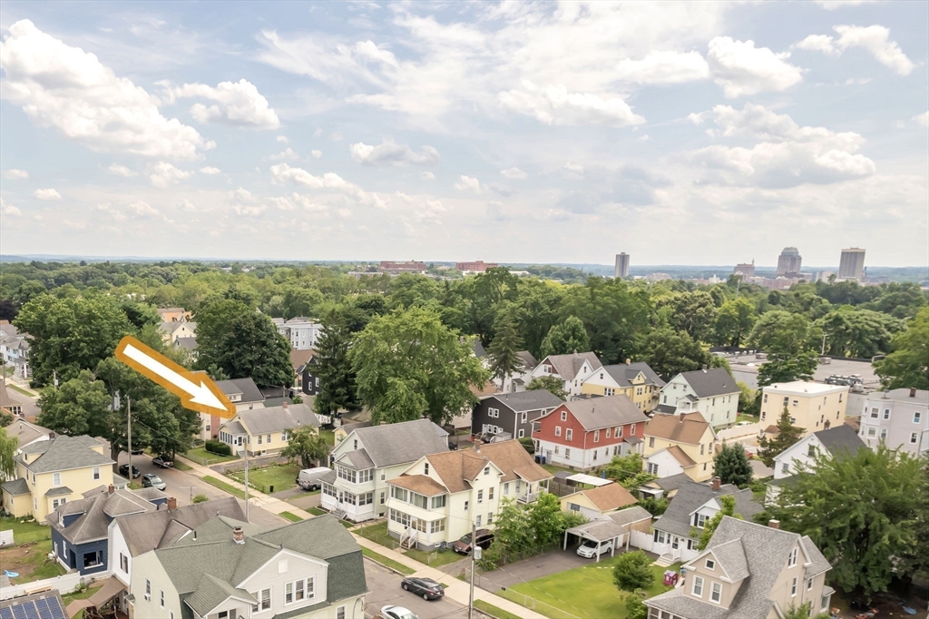 44 Cherrelyn Street Springfield, MA 01104 - Photo 7 of 36 a view of a city