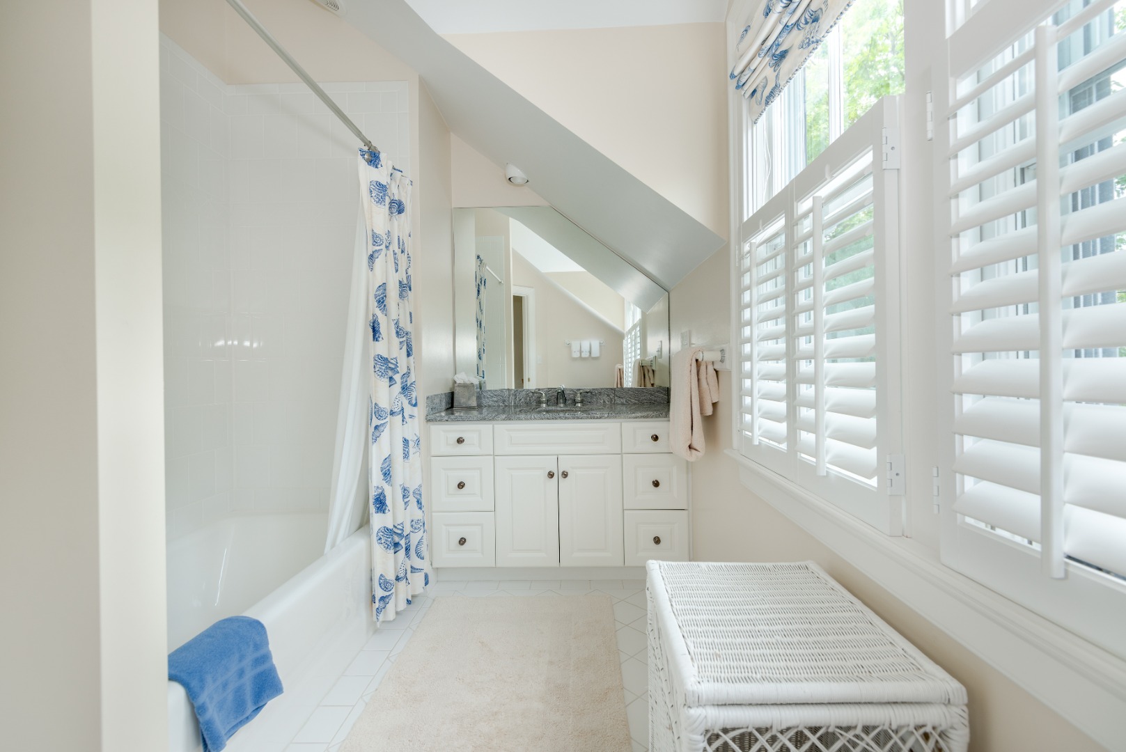 3 West Sankaty Road Nantucket, MA 02554 - Photo 23 of 42