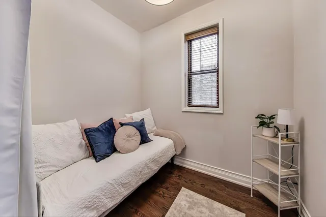 $720,000 | 3810 North Fremont Street, Unit 2B, Chicago, IL 60613