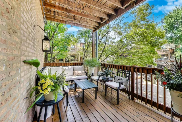 $720,000 | 3810 North Fremont Street, Unit 2B, Chicago, IL 60613