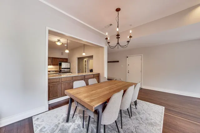 $720,000 | 3810 North Fremont Street, Unit 2B, Chicago, IL 60613